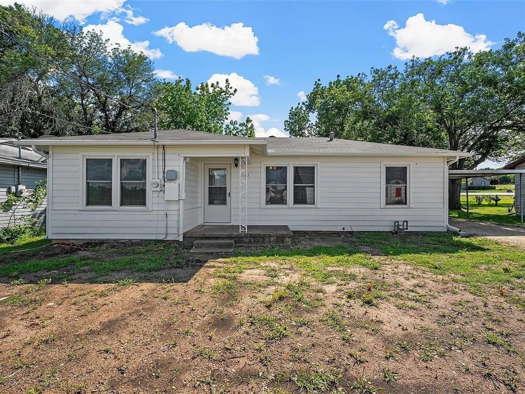 307 N Playdium Drive, West