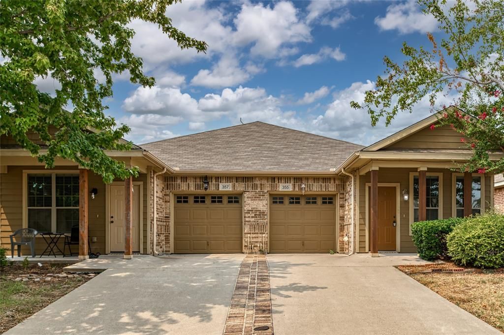 355 Armstrong Lane, Lavon