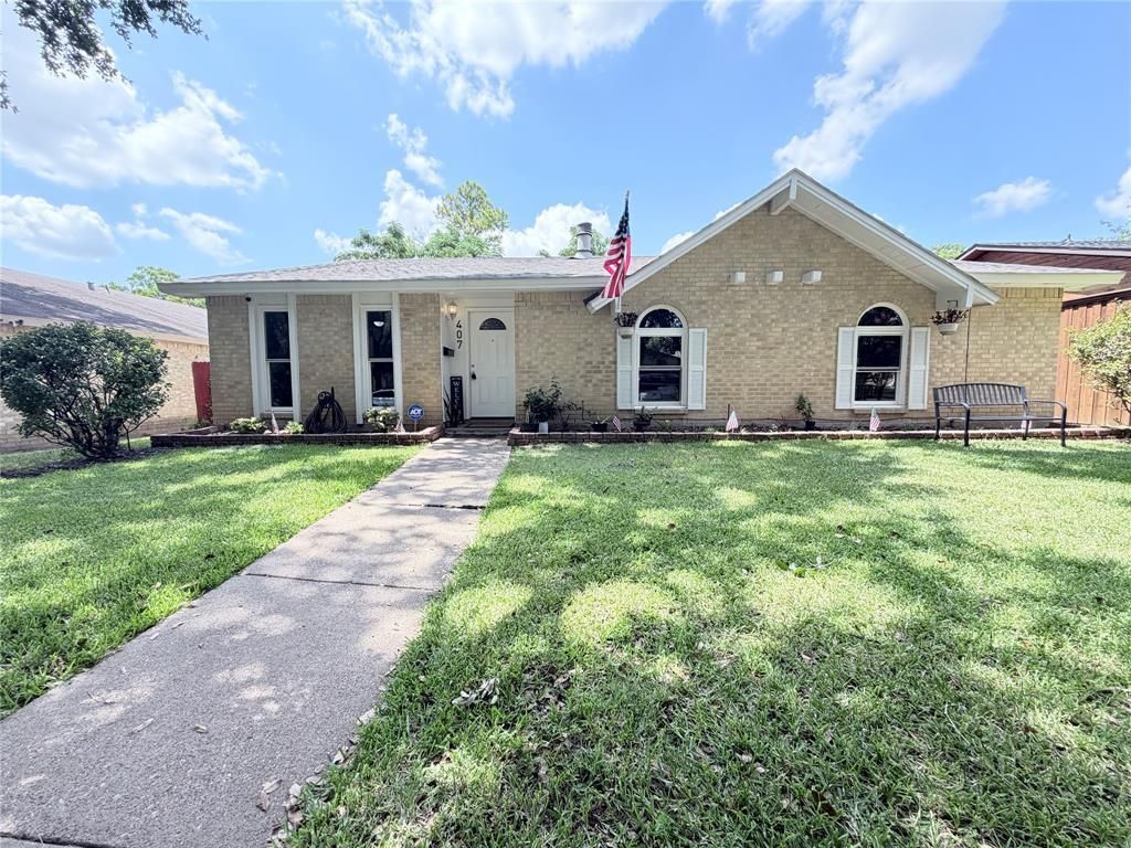 407 Ivy Way, Garland