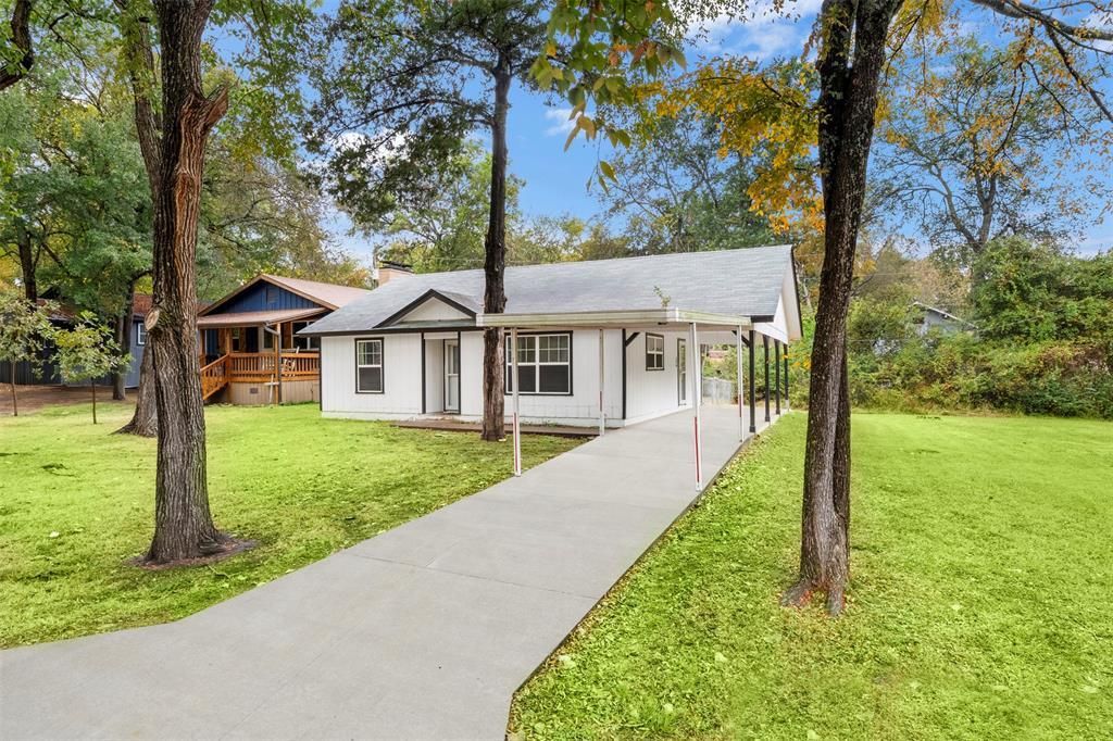 521 Hilltop Drive, Tool