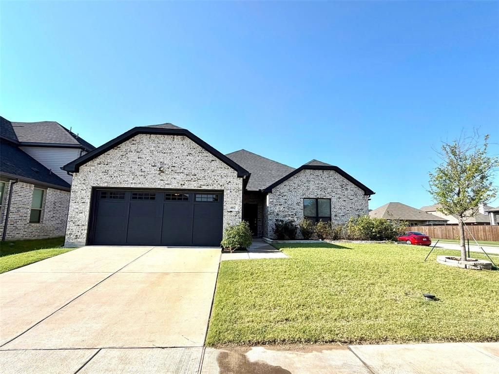 402 Coyote Creek Drive, Lavon