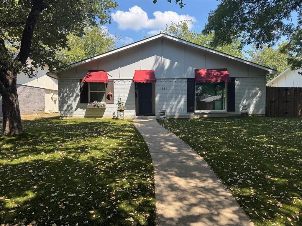 1531 Camelia Drive, Lewisville