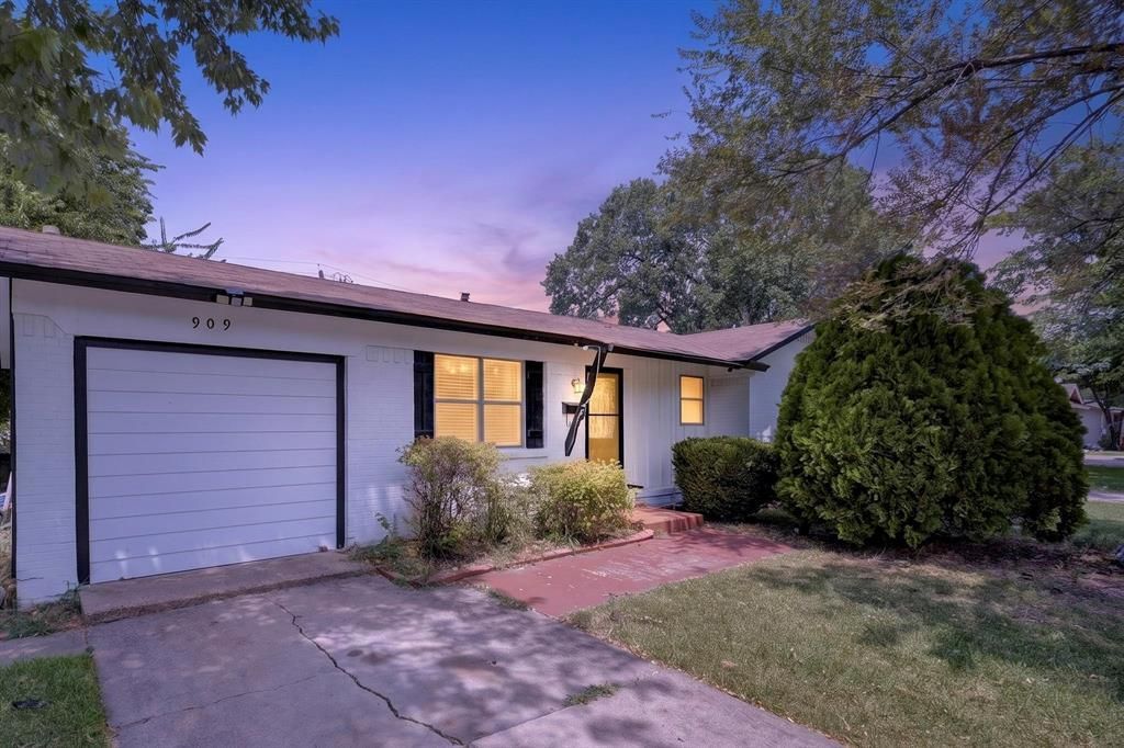 909 Rosewood Hills Drive, Garland