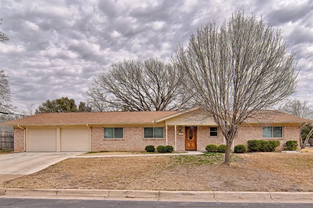 7233 Overhill Road, Fort Worth