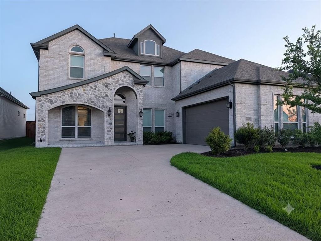 2809 River Bend Place, Celina