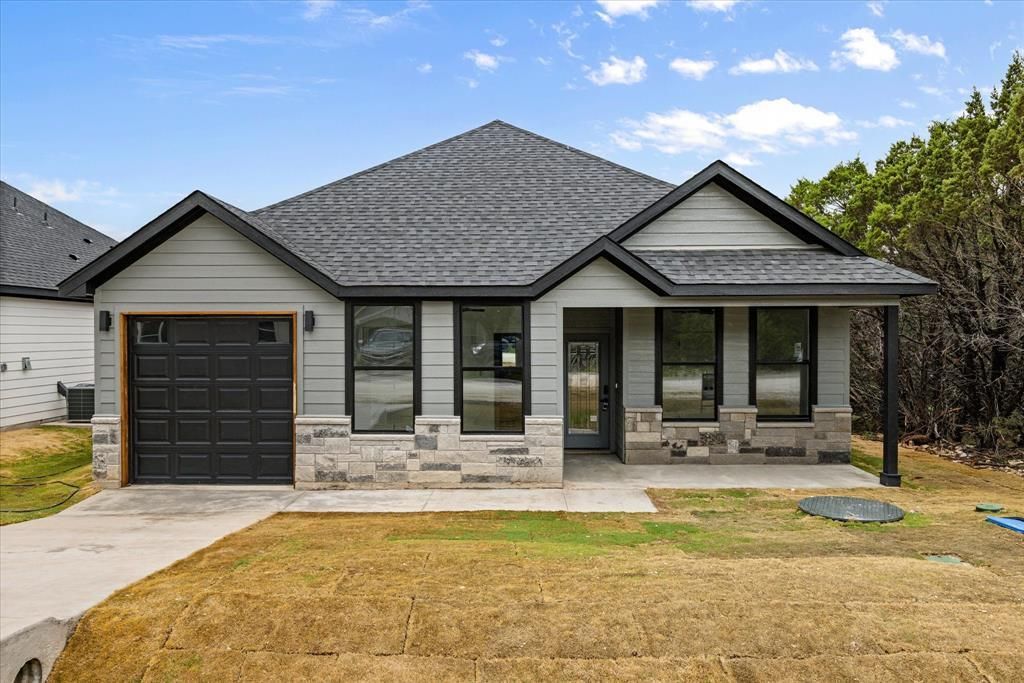 5714 Barkridge Drive, Granbury