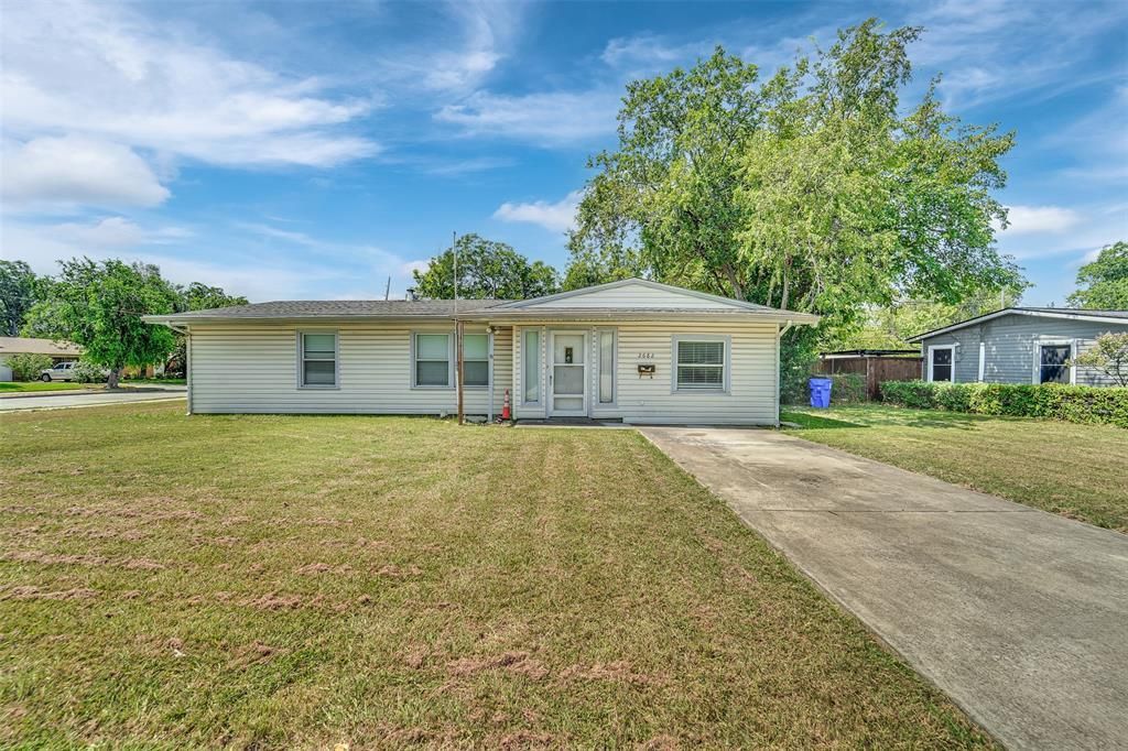 2682 Wasina Drive, Farmers Branch