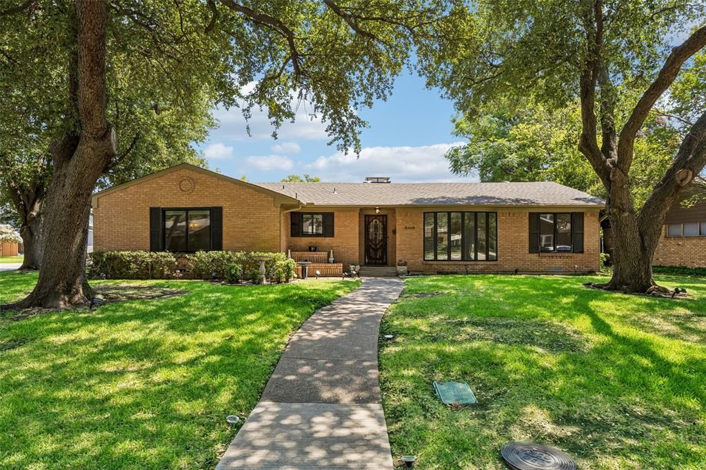 3566 Princess Lane, Dallas