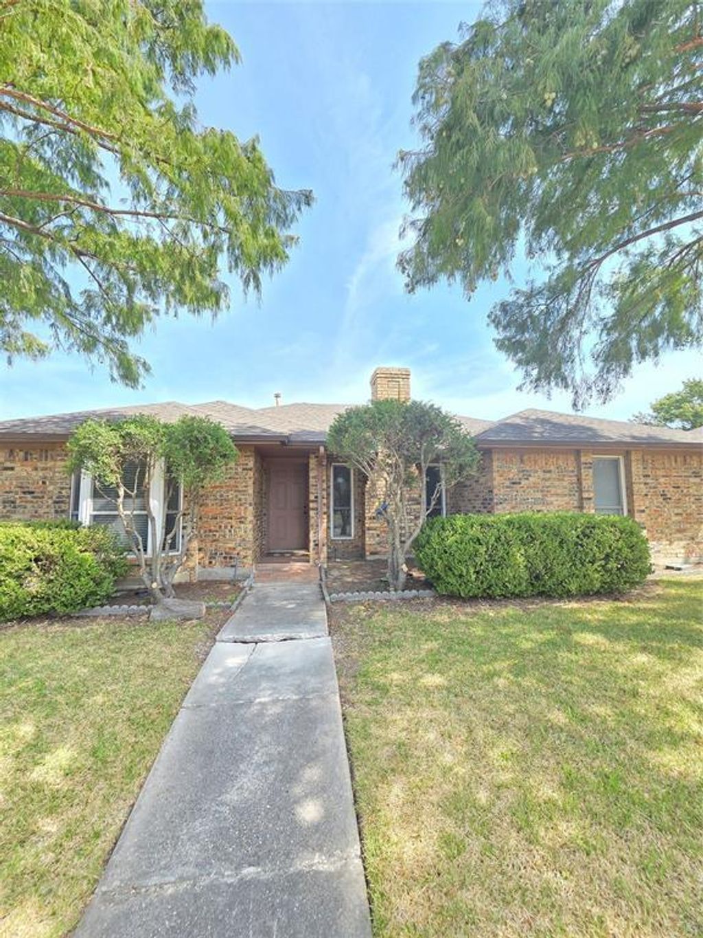 2011 Stradivarius Lane, Carrollton