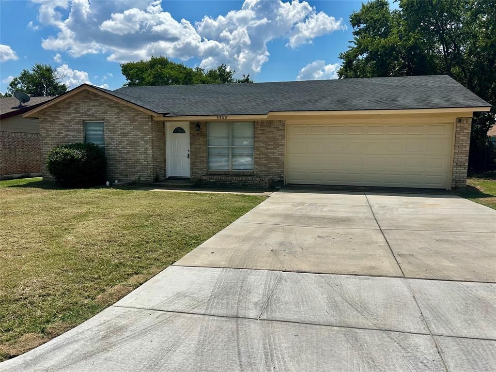 5908 Derek Drive, Watauga