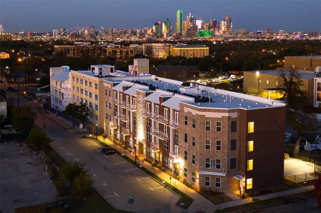 120 N Madison Avenue 2202, Dallas