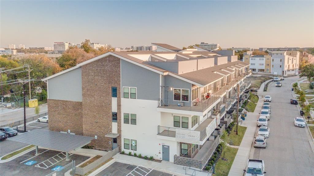 209 Wimberly Street 2-310, Fort Worth