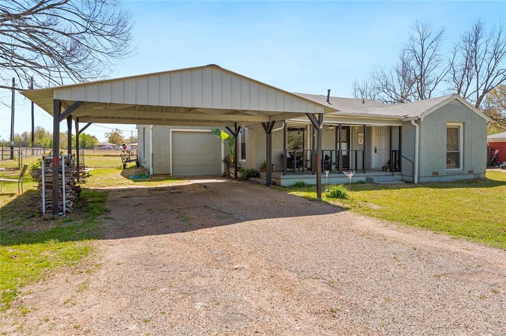 813 N Winnsboro Street, Quitman