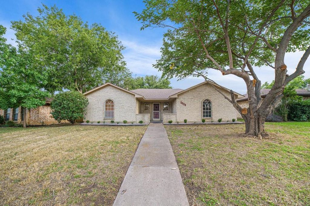 1608 San Antone Lane, Lewisville