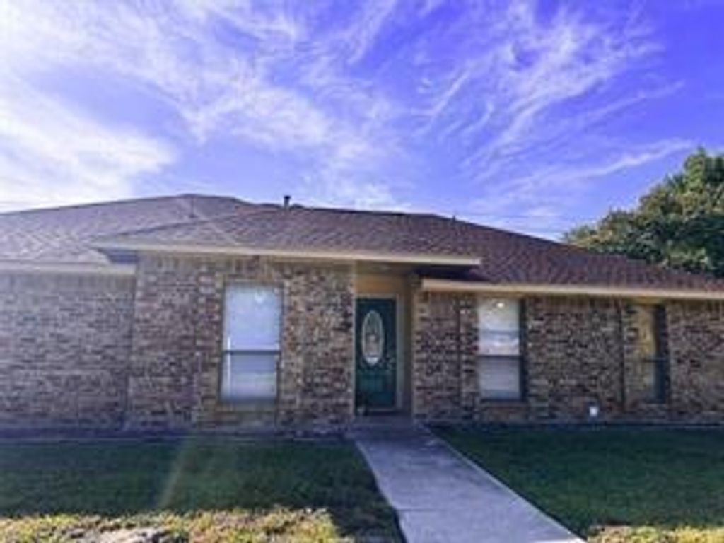 813 Leslie Lane, Coppell