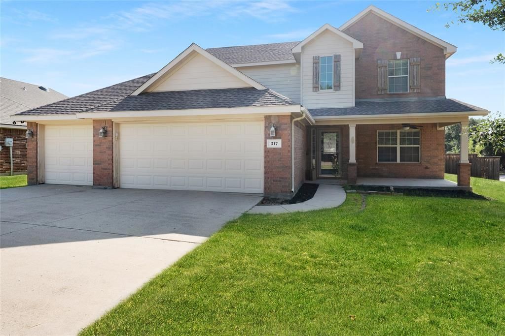 317 Sheridan Road, Oak Point