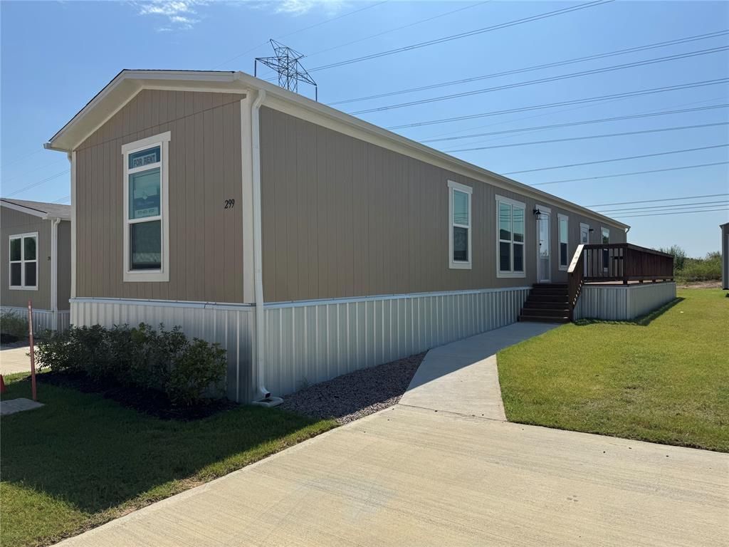 1800 Oak Grove Road E 299, Burleson