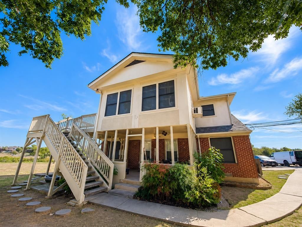 910 Hillside Beach Drive, Little Elm