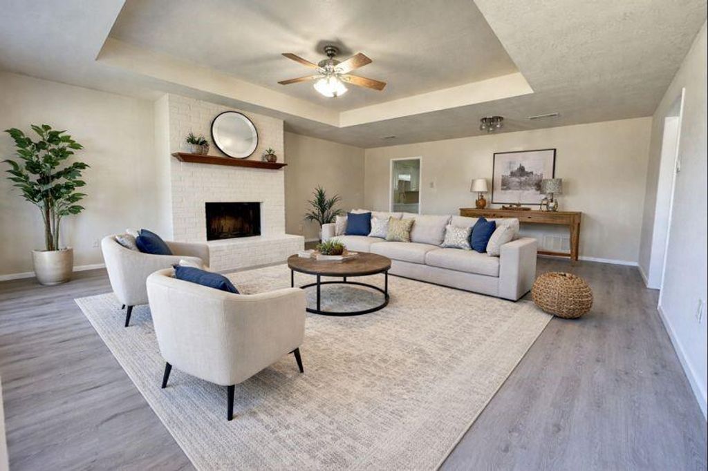 528 Post Oak Lane, Allen