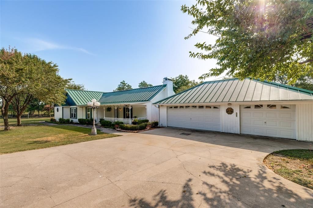 1020 Winningkoff Road, Lucas