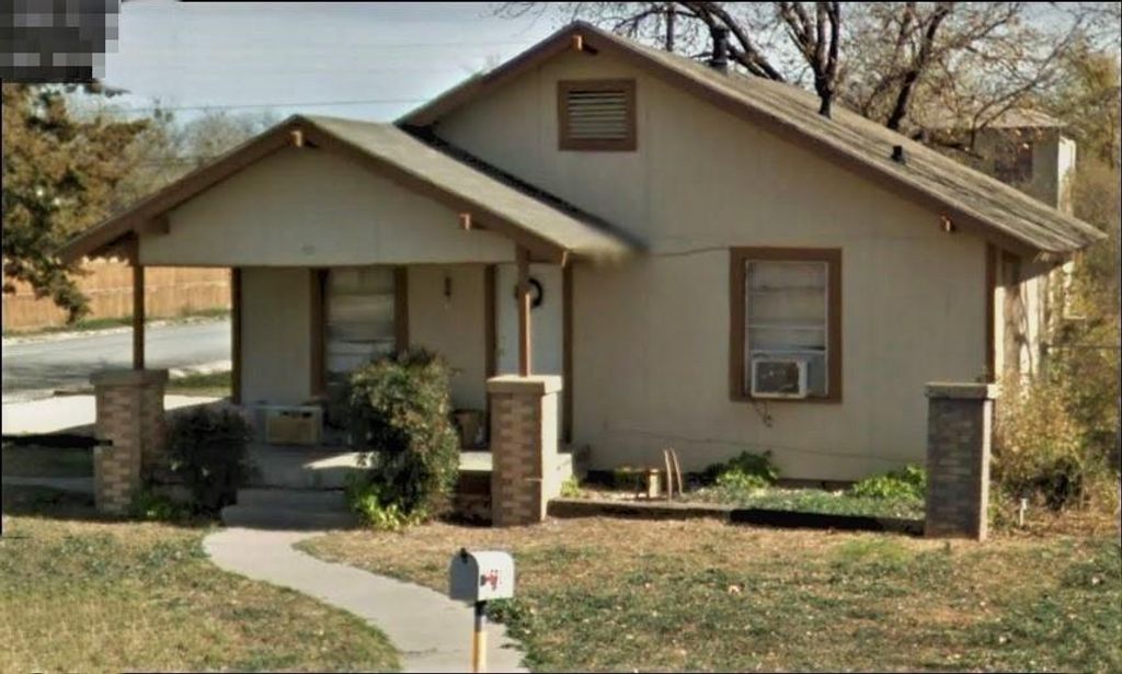 501 Ash Street, Merkel