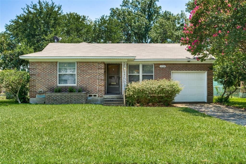 3724 Almazan Drive, Dallas
