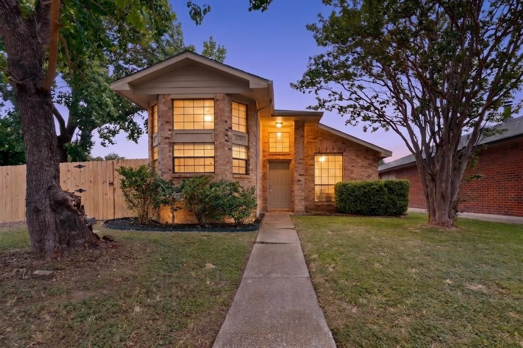 2521 Winter Oak Street, Dallas