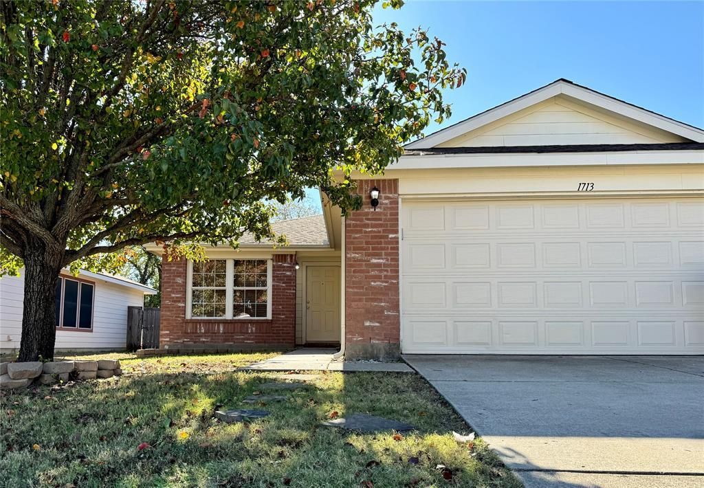 1713 Elm Street, Anna
