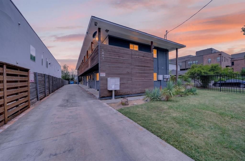 1417 Bennett Avenue G, Dallas