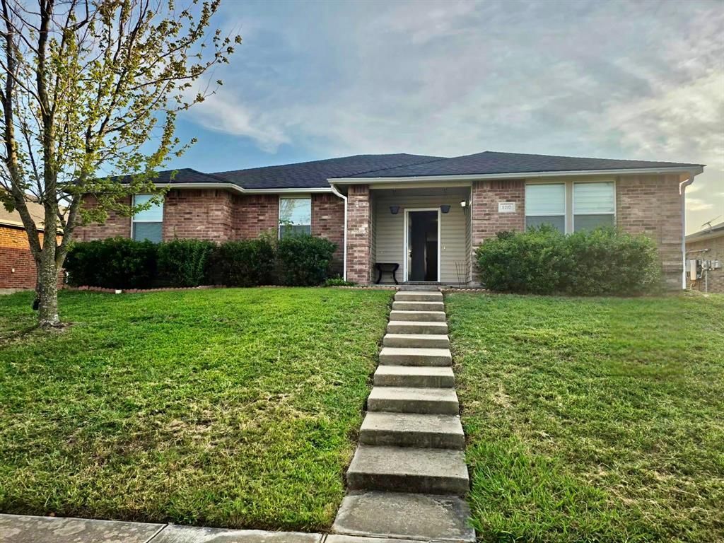 1217 Evergreen Street, Royse City