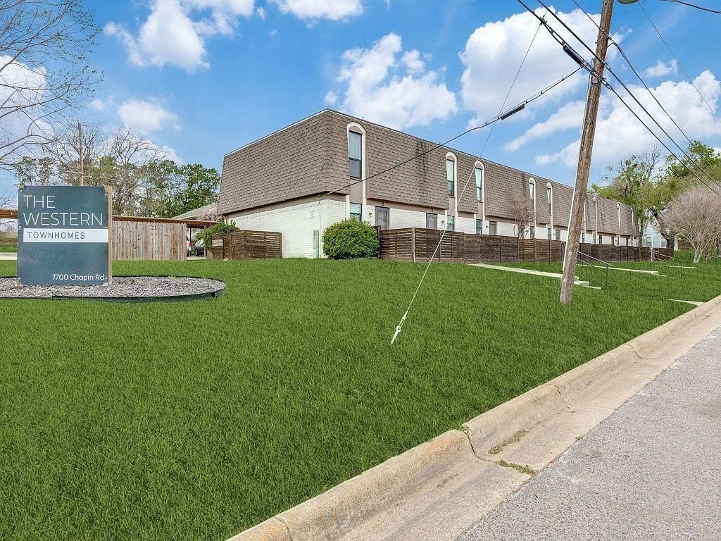 7700 Chapin Road 5, Fort Worth