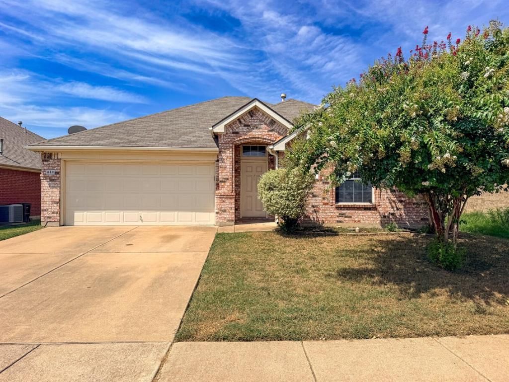 633 Canoe Way, Crowley