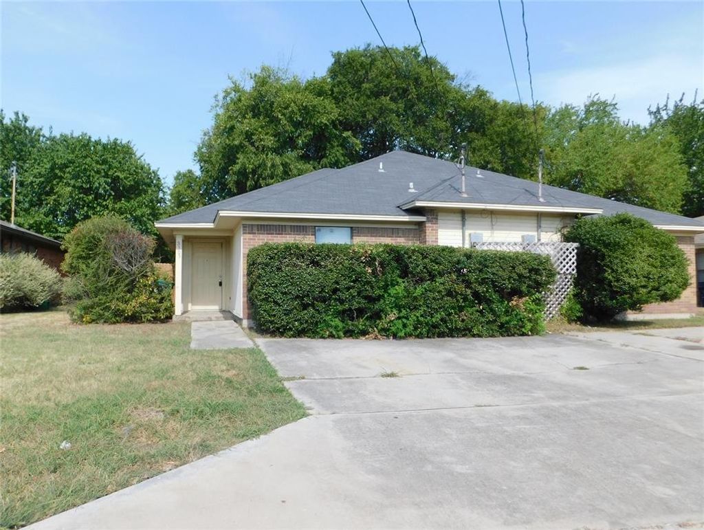 3305 Gardenview Circle, Denton