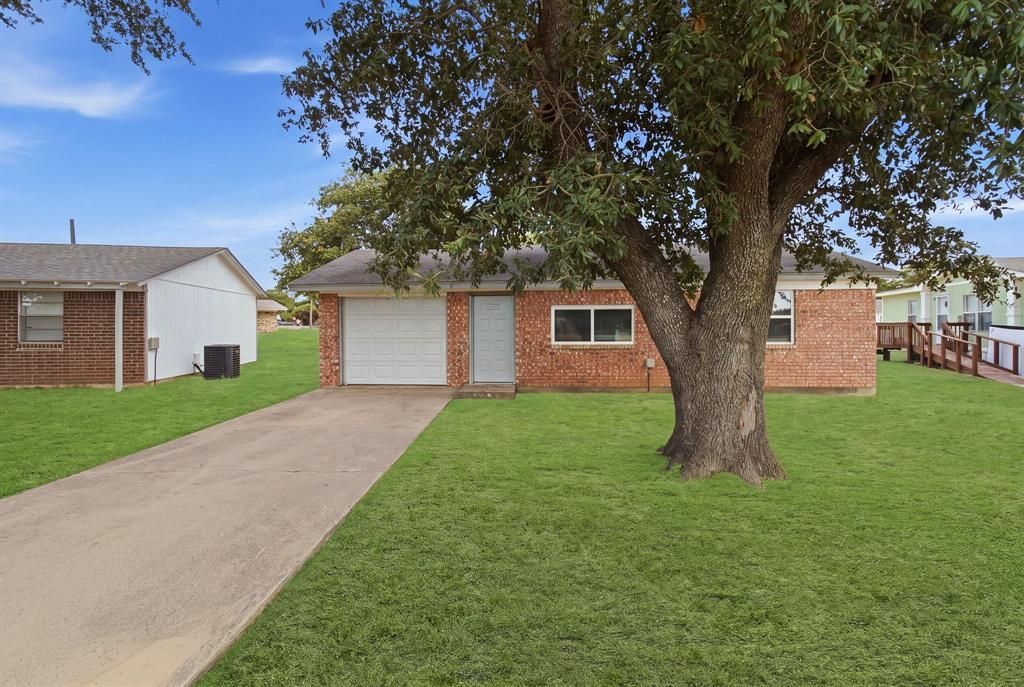 1819 Pelican W, Pelican Bay