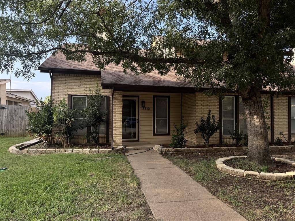 2312 Garden Park Court, Arlington