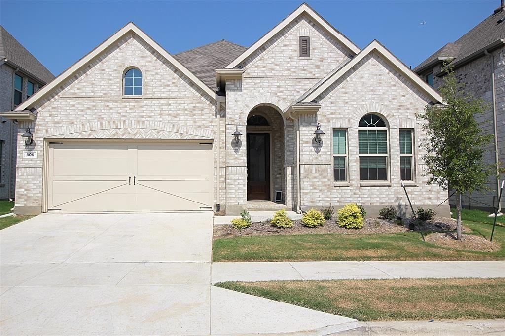 606 Artesian Drive, Argyle