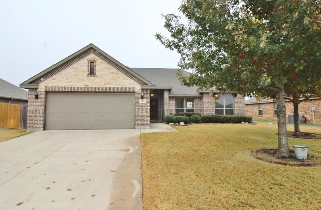 122 Sierra Drive, Waxahachie
