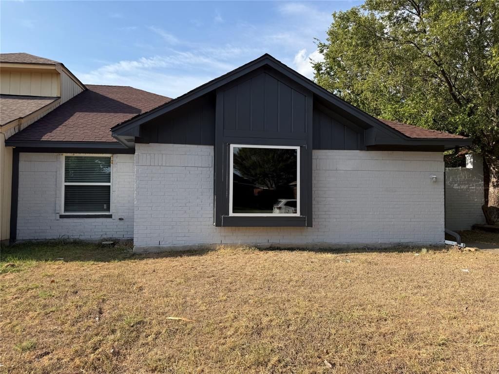 10231 Ridge Oak Street, Dallas