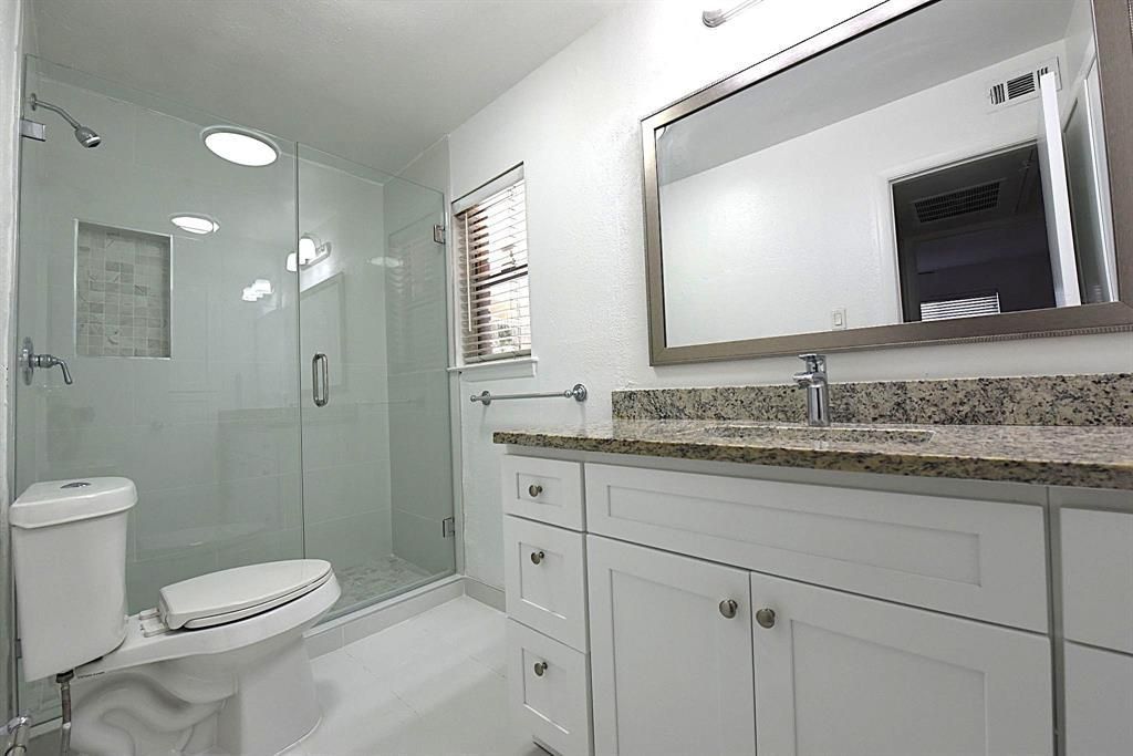 4818 Cole Avenue 104, Dallas