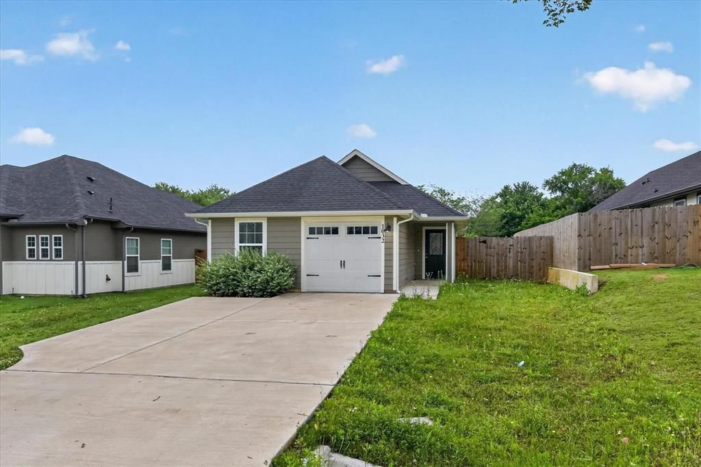 1032 Ray Drive, Denison