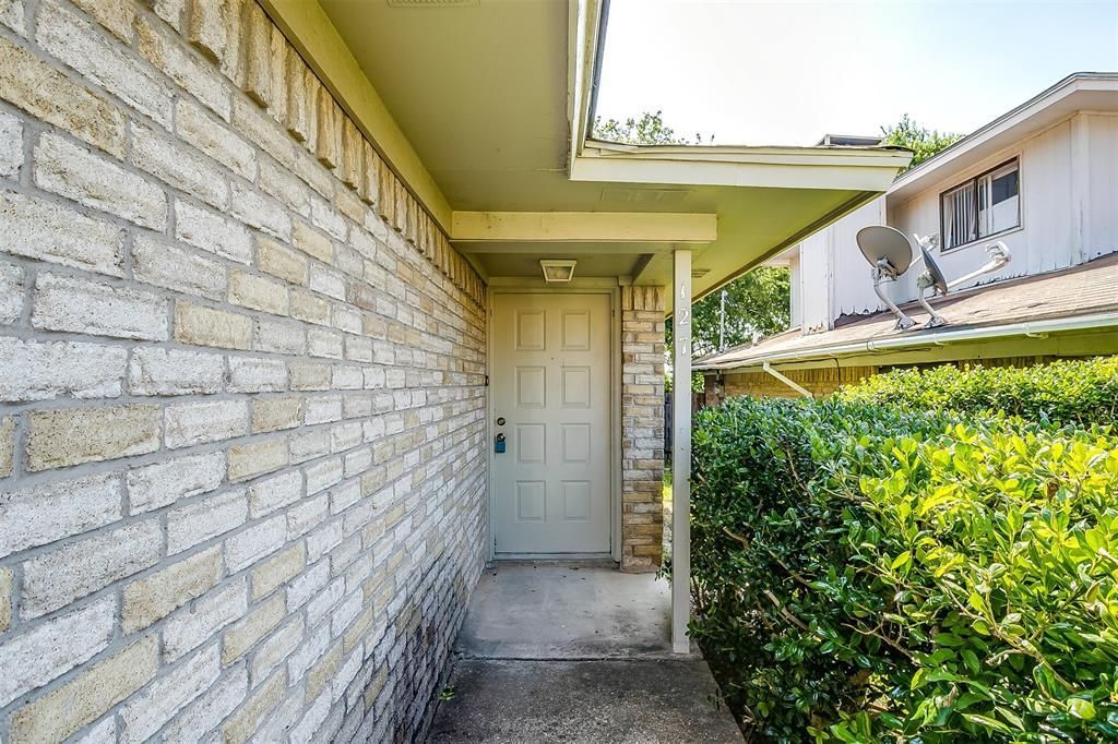 127 Allencrest Drive, White Settlement