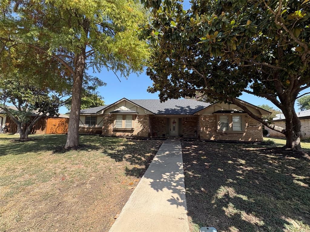 1025 Cloverdale Lane, DeSoto