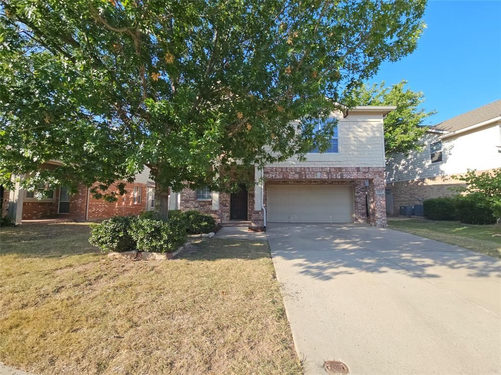 10945 Hawks Landing Road, Fort Worth