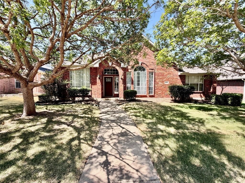 1632 Castle Pines Drive, Frisco