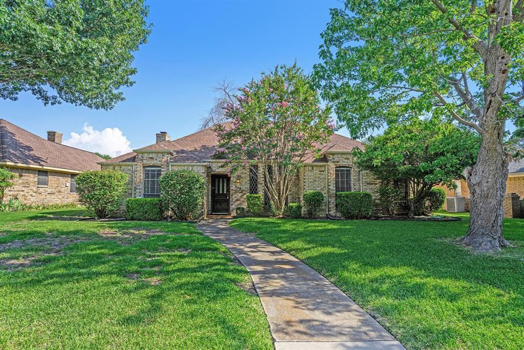 802 Pebblebrook Drive, Allen
