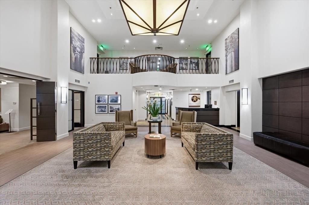 330 Las Colinas Boulevard E 460, Irving