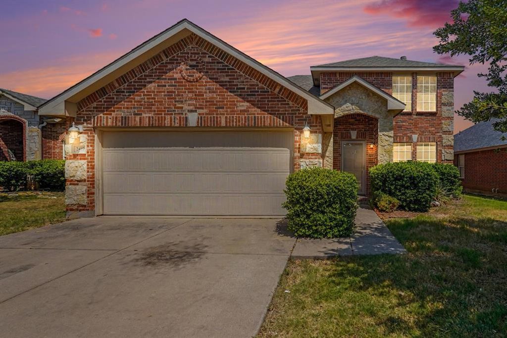 2417 Horseback Trail, Fort Worth
