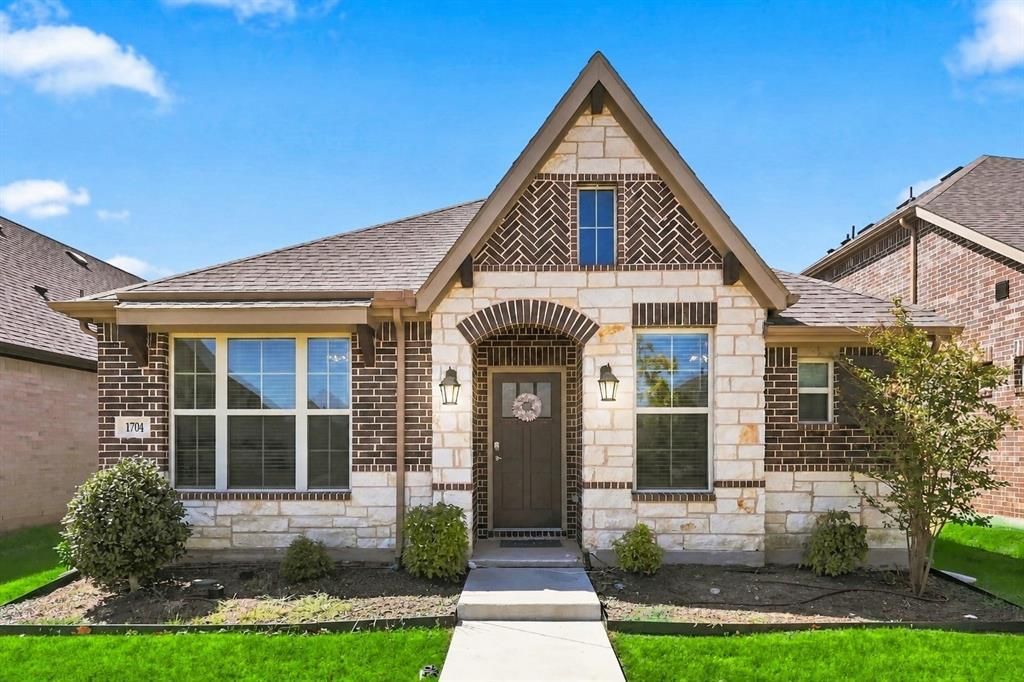 1704 Blakely Place, Little Elm