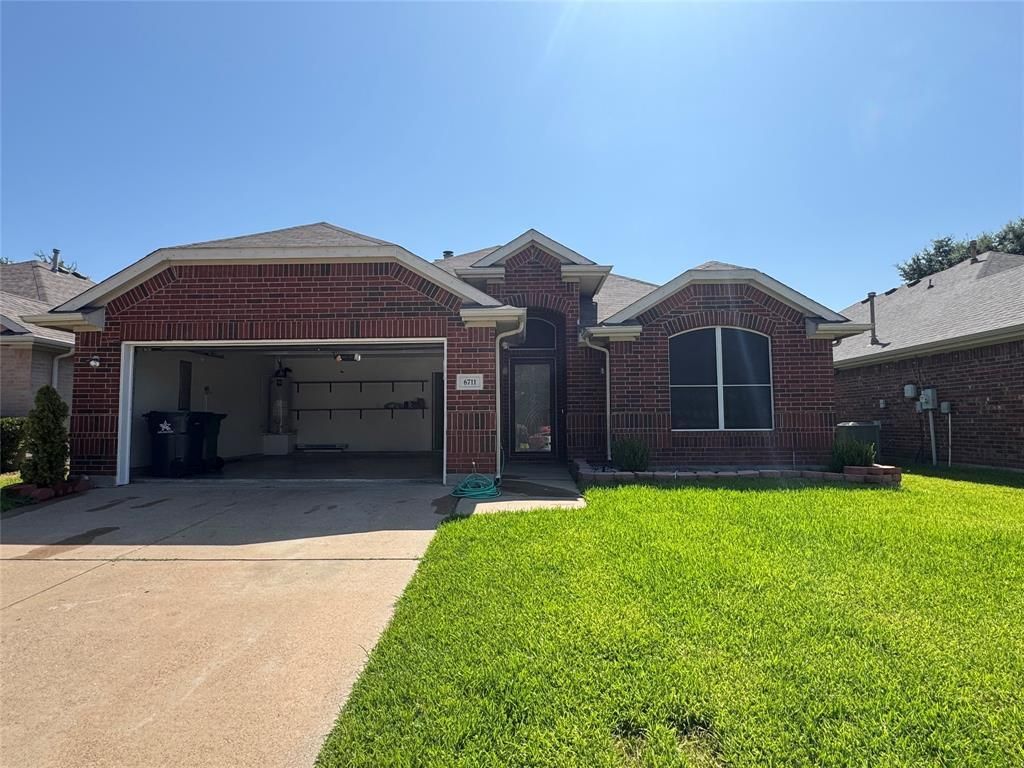 6711 Kinross Drive, Arlington
