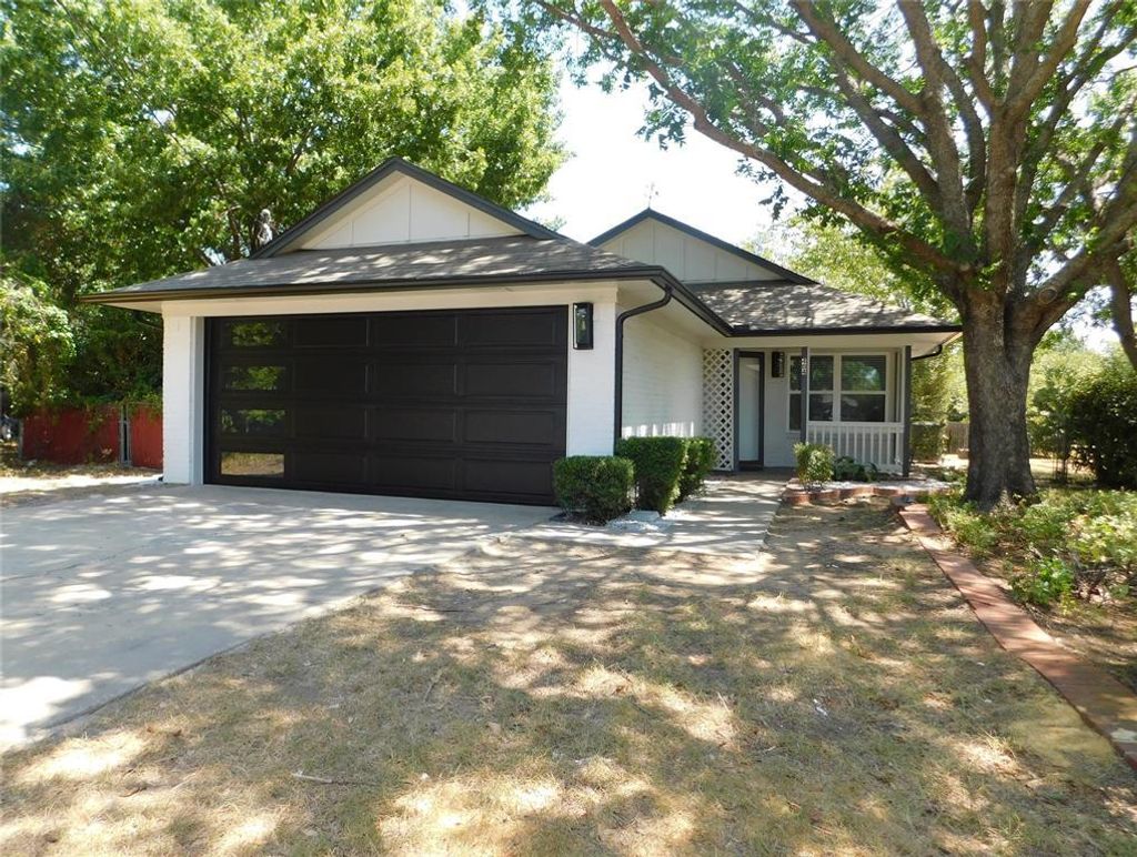 404 Woodson Circle, Denton